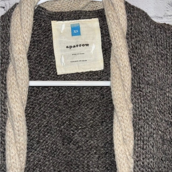 Sparrow Anthropologie Cardigan Sweater Gray Tan 100% Lambswool  Pockets Size XS - Picture 2 of 5